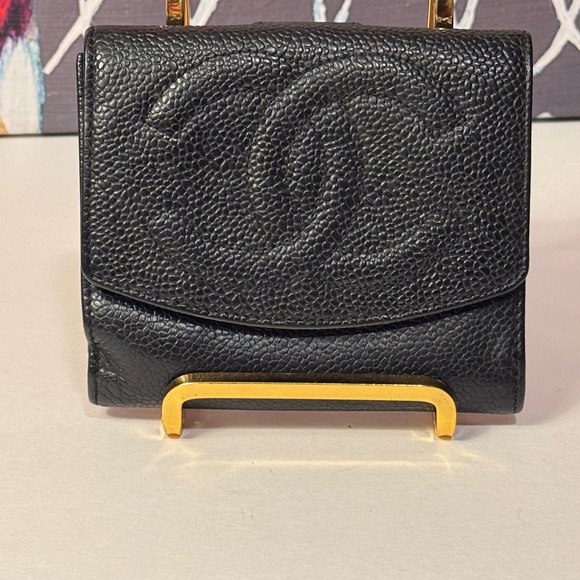 CHANEL Caviar Skin Black Leather Wallet - Picture 4 of 14